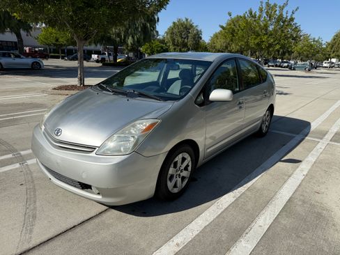 Used 2004 Toyota Prius image 12