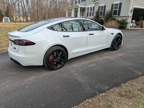 Used 2024 Tesla Model S Plaid image 10
