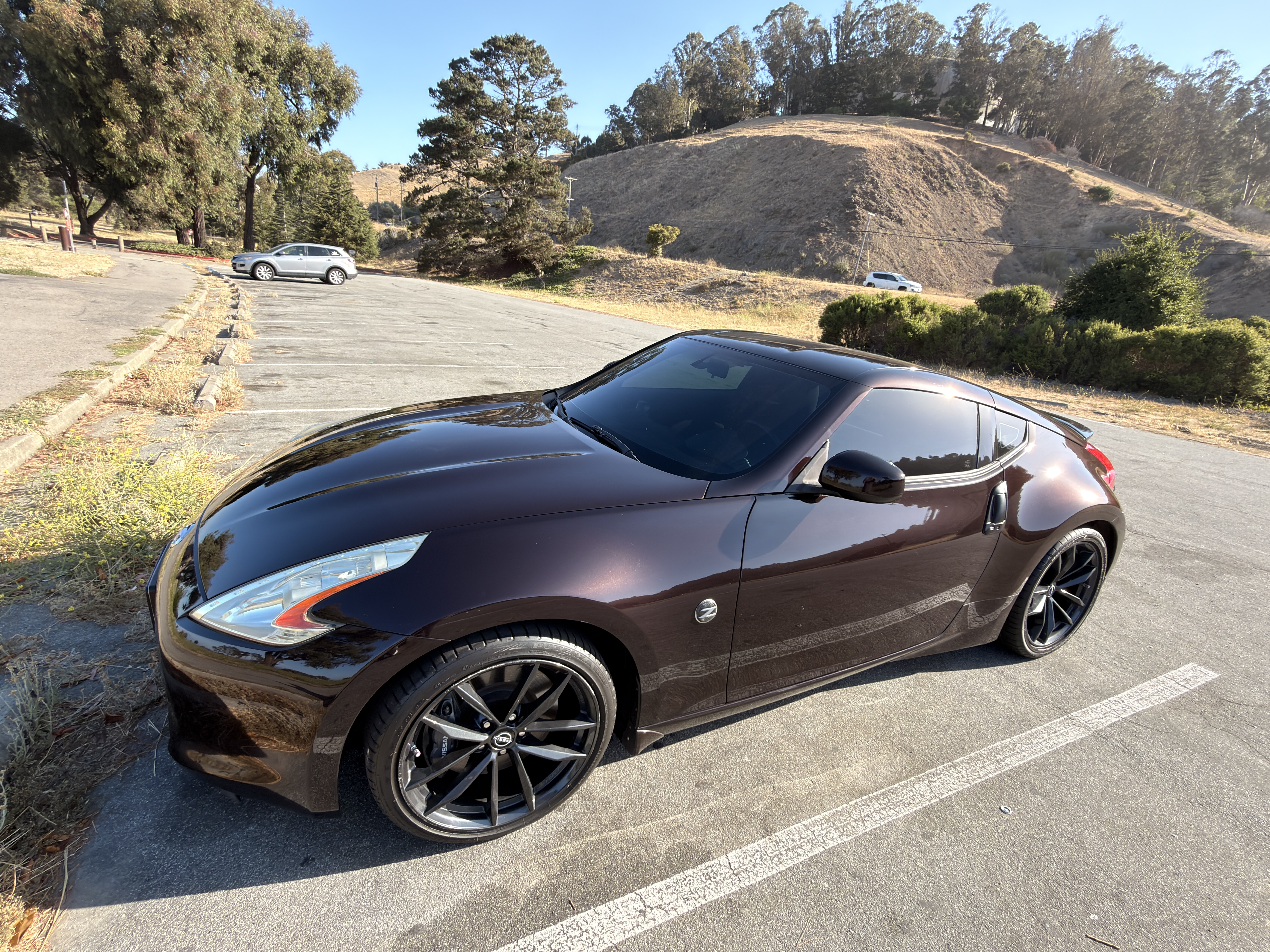 Used 2011 Nissan 370Z Coupe w/ Sport Pkg RWD image 1
