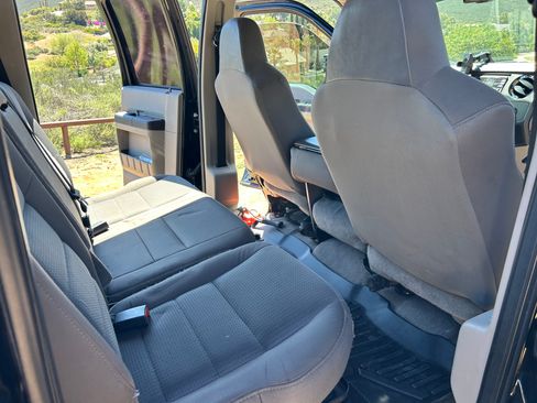 Used 2009 Ford F250 XLT image 10