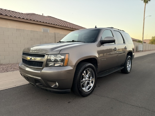 Used 2011 Chevrolet Tahoe LT w/ Luxury Package AWD/4WD image 1