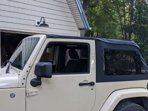 Used 2011 Jeep Wrangler Sahara w/ Mopar Chrome Edition Group image 14