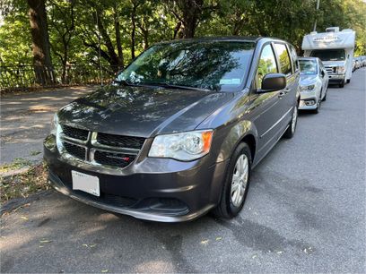 Used 2016 Dodge Grand Caravan SE w/ Quick Order Package 29E SE