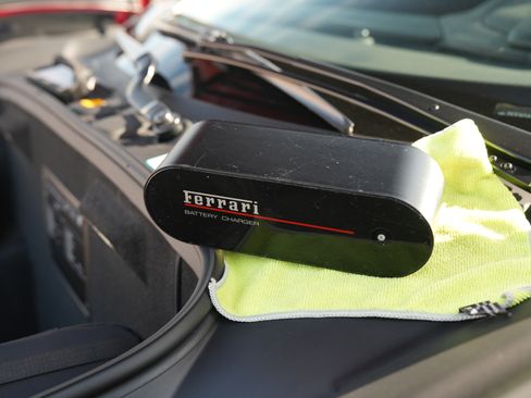 Used 2018 Ferrari 488 Spider RWD image 18