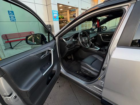 Used 2023 Toyota RAV4 XSE image 5