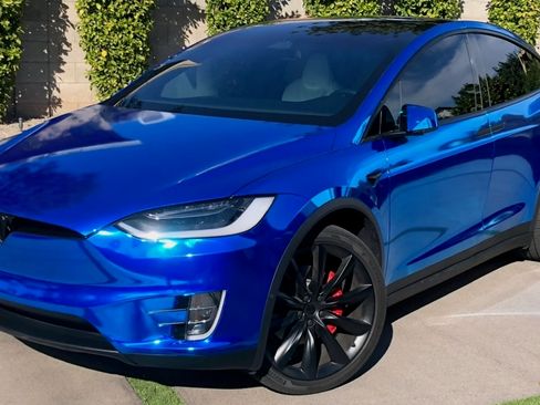 Used 2019 Tesla Model X P100D image 1
