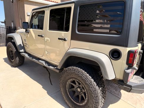Used 2011 Jeep Wrangler Unlimited Sport image 4