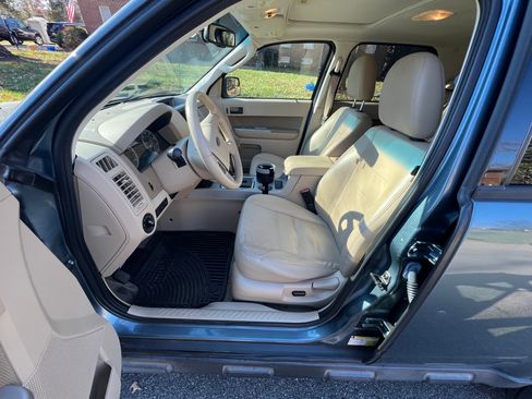 Used 2012 Ford Escape XLT image 6