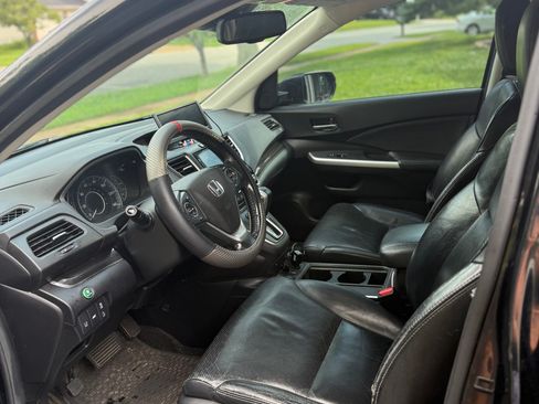 Used 2016 Honda CR-V Touring image 12