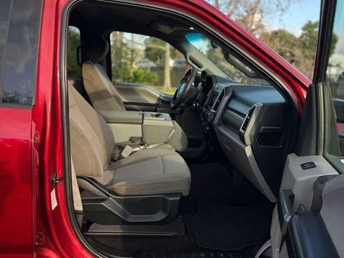 Used 2017 Ford F350 XLT w/ XLT Premium Package image 22