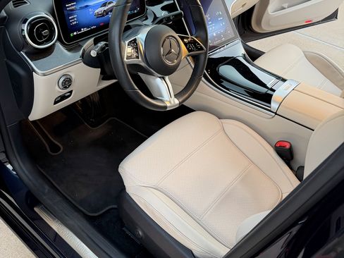 Used 2022 Mercedes-Benz C 300 C 300 Sedan 4D image 12