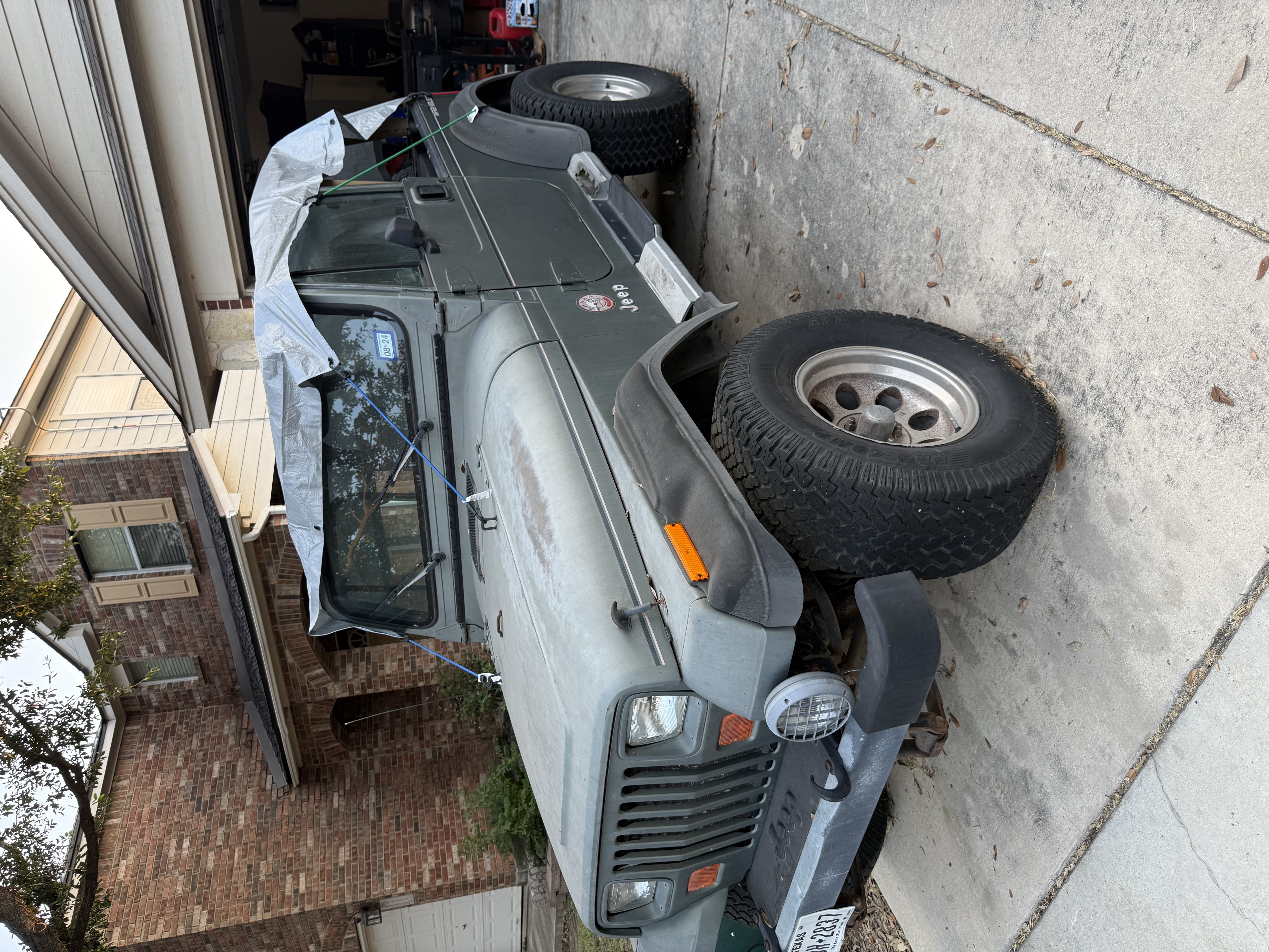 Used 1992 Jeep Wrangler Sahara AWD/4WD image 2