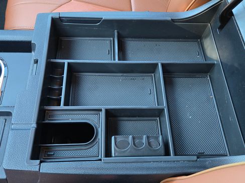 Used 2017 Toyota Tundra SR5 image 19