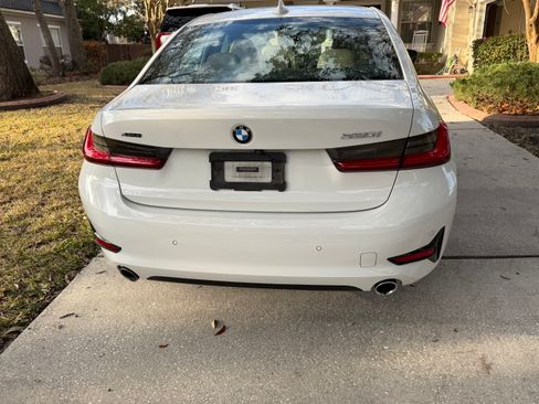 Used 2020 BMW 330i xDrive Sedan w/ Premium Package image 4