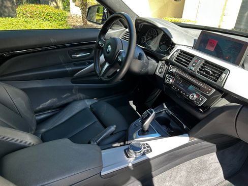 Used 2019 BMW 430i Coupe w/ M Sport Package image 9