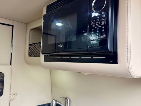 Used 2020 Mercedes-Benz Sprinter 3500 image 21