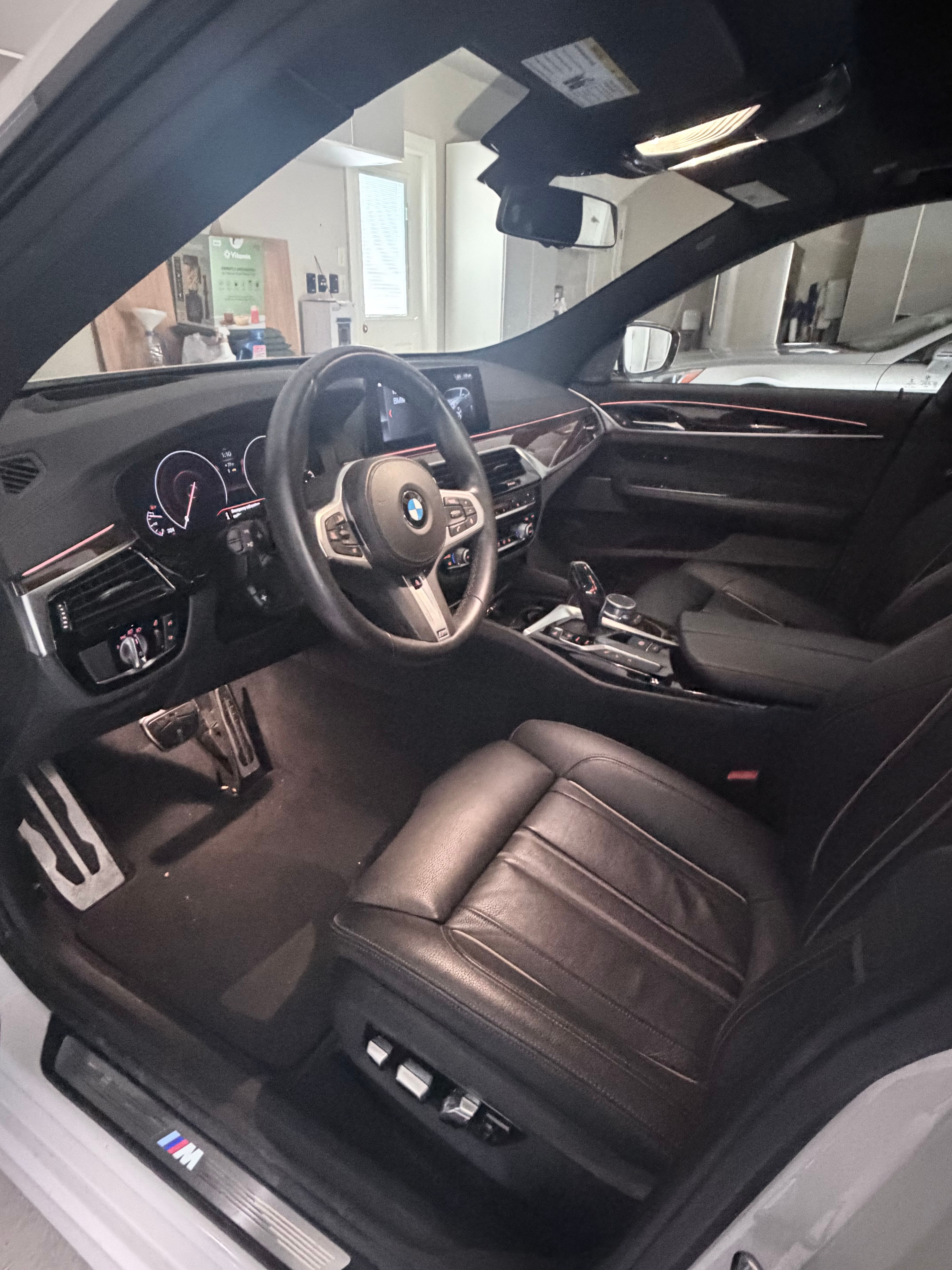 Used 2019 BMW 640i Gran Turismo xDrive w/ Premium Package AWD/4WD image 14