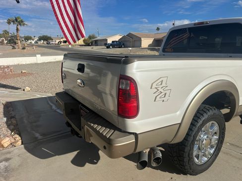 Used 2012 Ford F250 King Ranch w/ King Ranch w/Chrome Pkg image 8