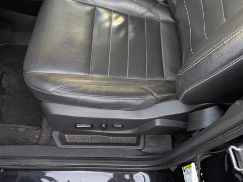 Used 2014 Ford Escape Titanium w/ Equipment Group 401A image 9