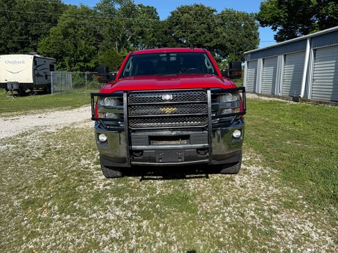 Used 2015 Chevrolet Silverado 2500 LT w/ LT Convenience Package AWD/4WD image 2