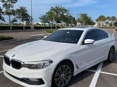 Used 2017 BMW 530i RWD image 2