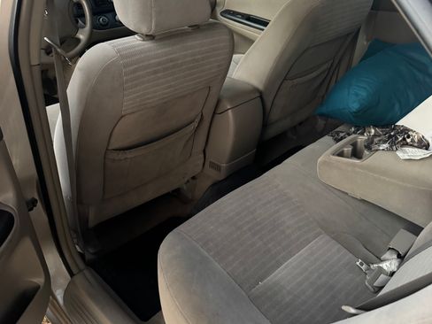 Used 2005 Toyota Camry LE image 10