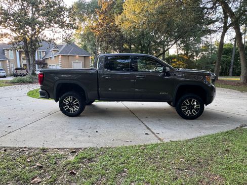 Used 2020 GMC Sierra 1500 AT4 w/ AT4 Premium Package AWD/4WD image 11