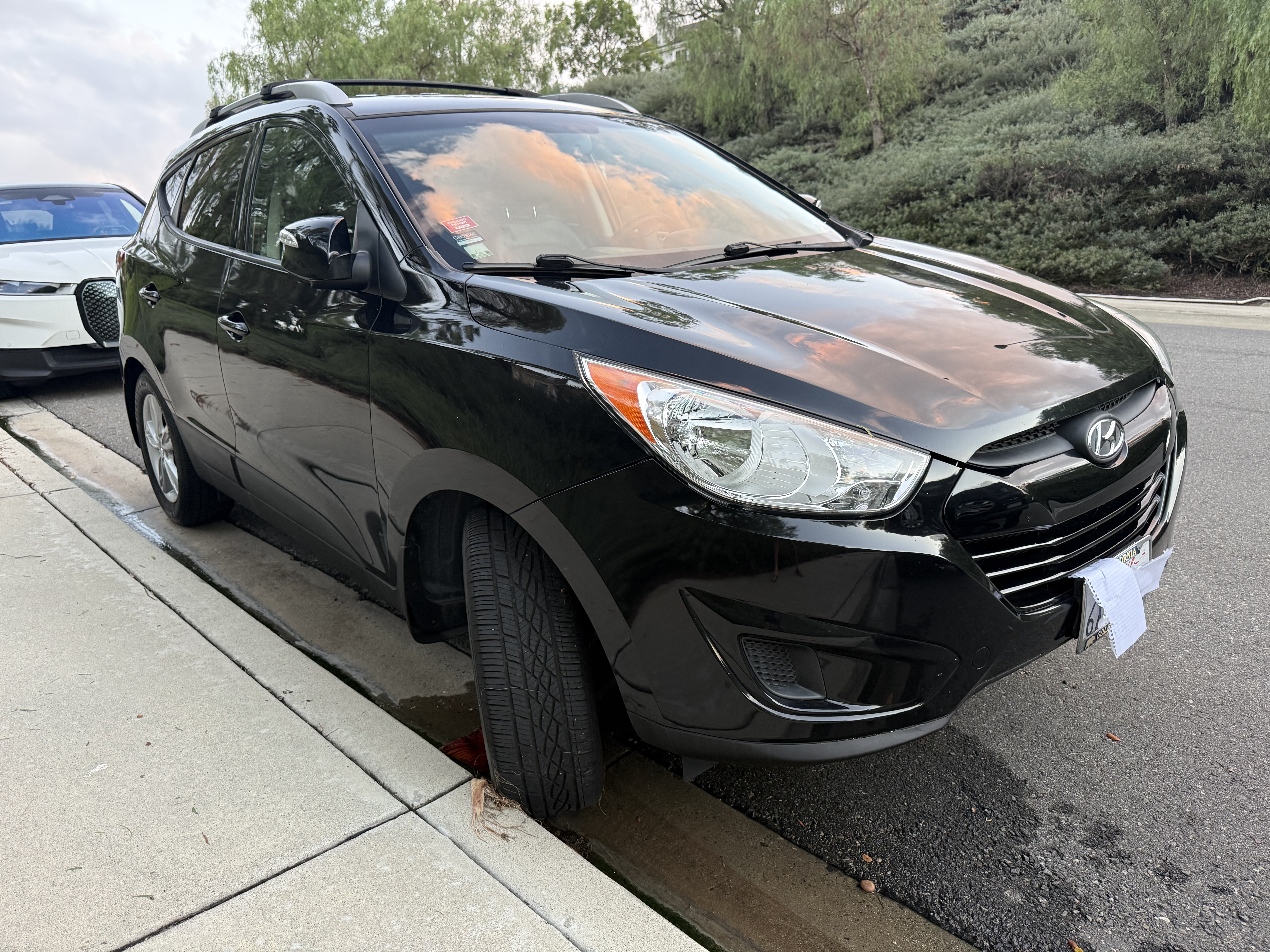 Used 2012 Hyundai Tucson GLS FWD image 4