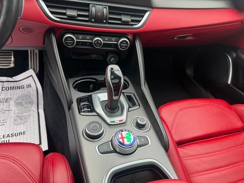 Used 2021 Alfa Romeo Giulia Ti Sport image 15