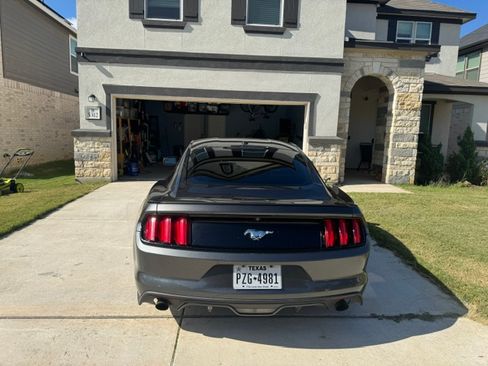 Used 2017 Ford Mustang Premium RWD image 6