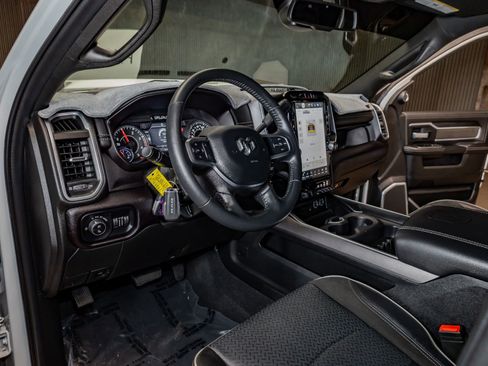 Used 2023 RAM 3500 Laramie w/ Night Edition image 12