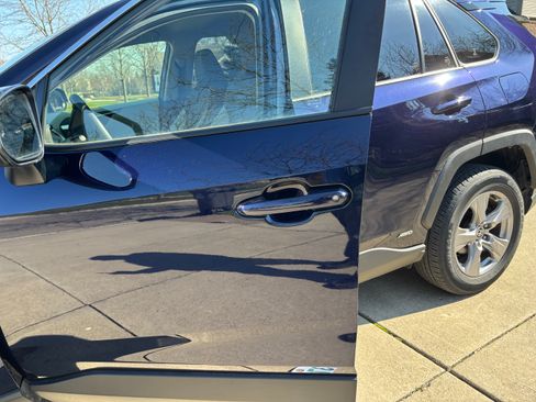 Used 2023 Toyota RAV4 XLE w/ XLE Grade Weather Package image 6