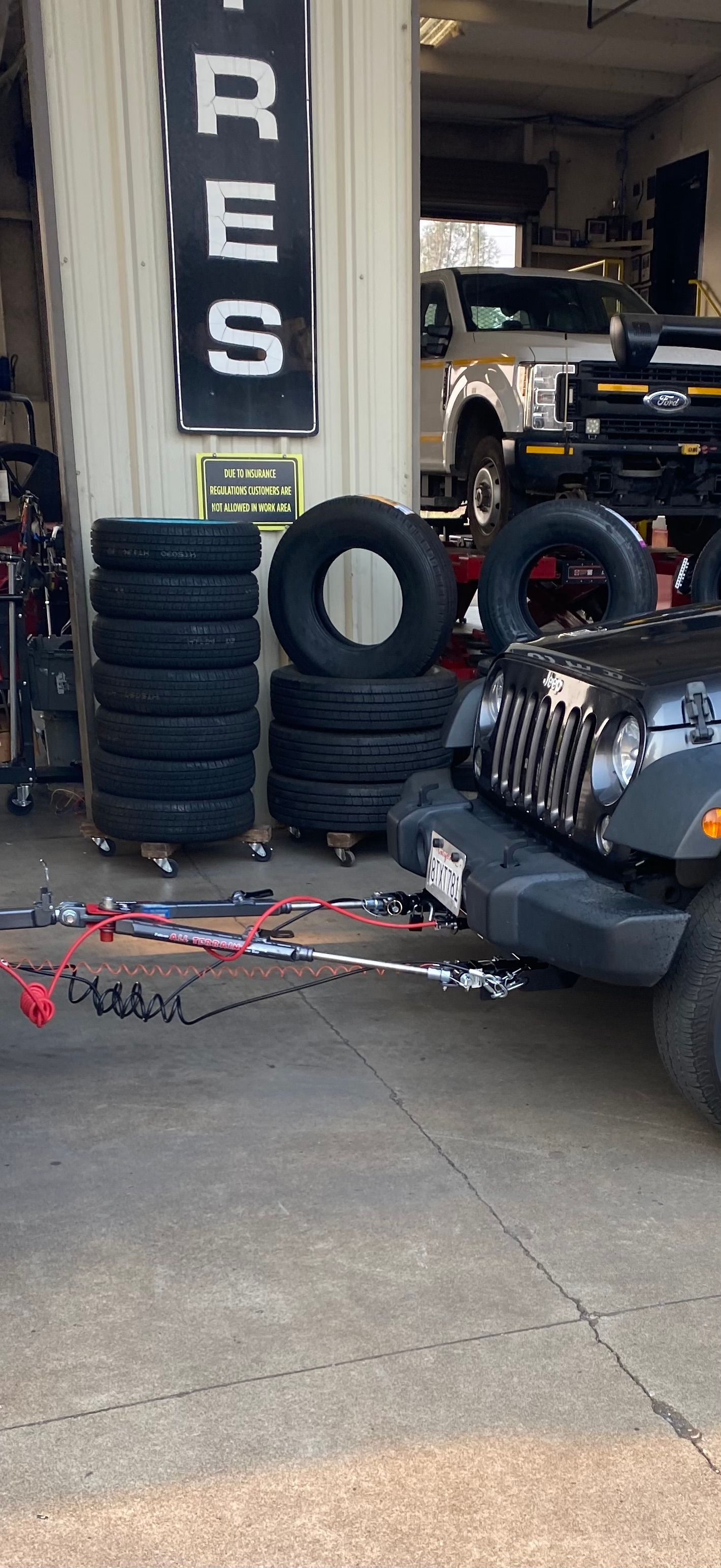 Used 2018 Jeep Wrangler Sport AWD/4WD image 13