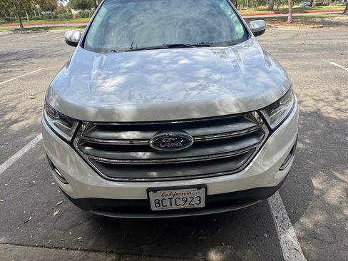 Used 2015 Ford Edge SEL w/ Equipment Group 201A FWD image 2