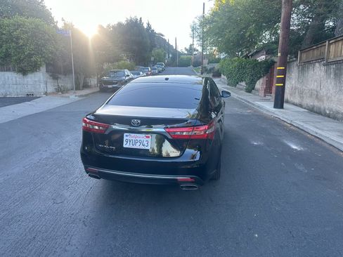 Used 2016 Toyota Avalon XLE FWD image 6