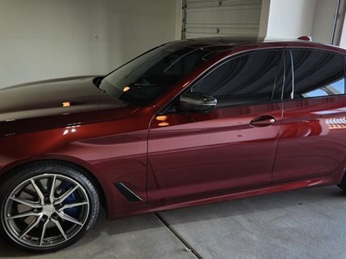 Used 2022 BMW M550i xDrive w/ Dynamic Handling Package image 16