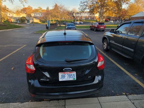 Used 2014 Ford Focus SE w/ SE Winter Package image 6