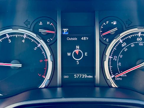 Used 2022 Toyota 4Runner Limited image 6