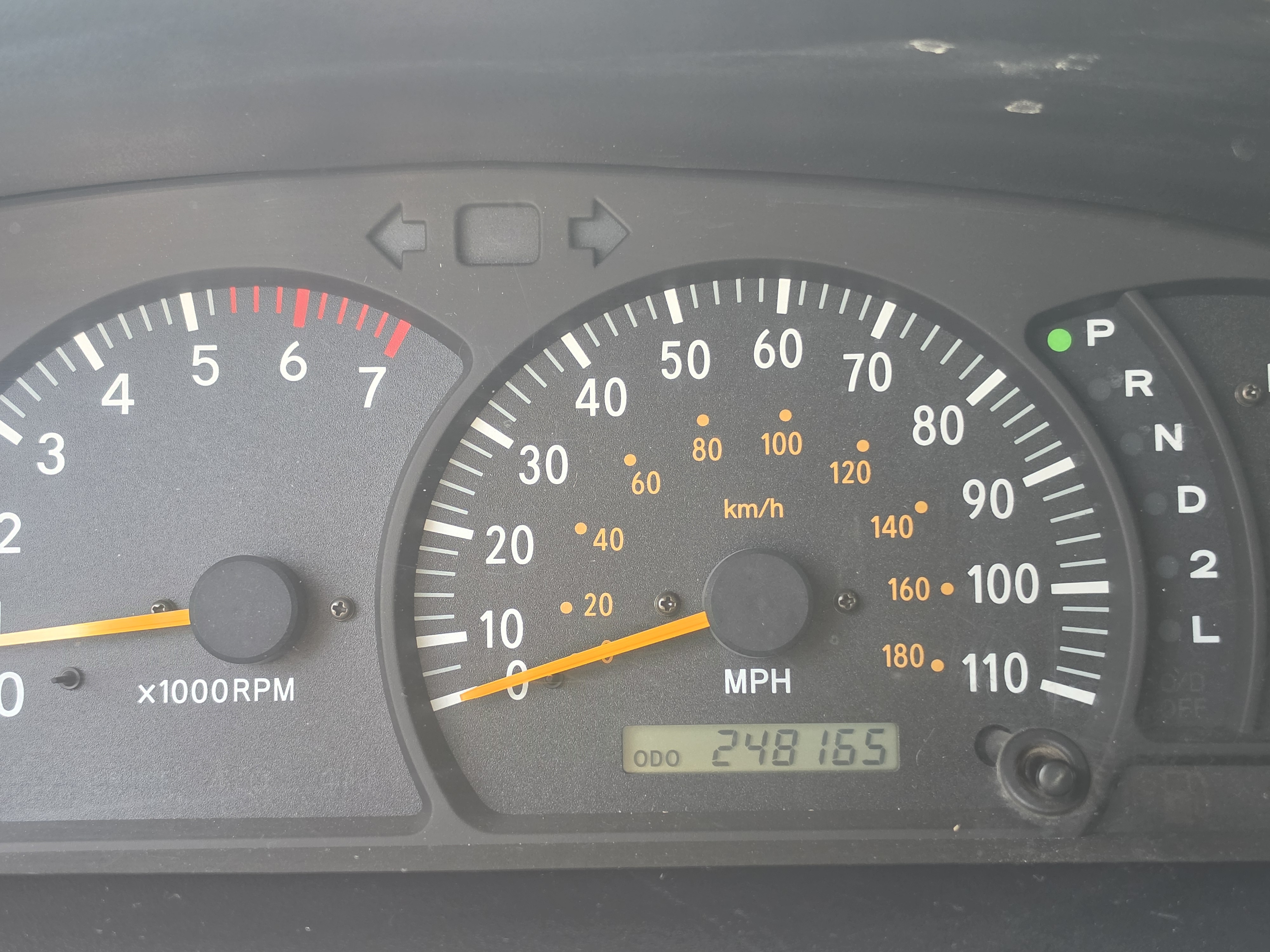 Used 2004 Toyota Tundra Limited w/ Towing Pkg RWD image 6