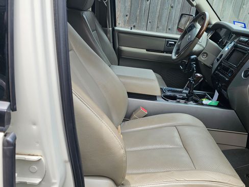 Used 2007 Ford Expedition EL Limited image 16