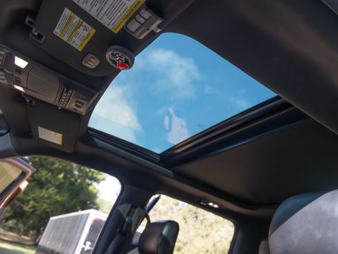 Used 2018 Ford F150 Raptor w/ Equipment Group 802A Luxury image 13