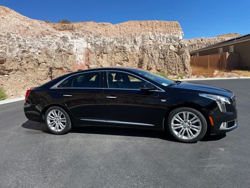 Used 2019 Cadillac XTS Luxury FWD image 5