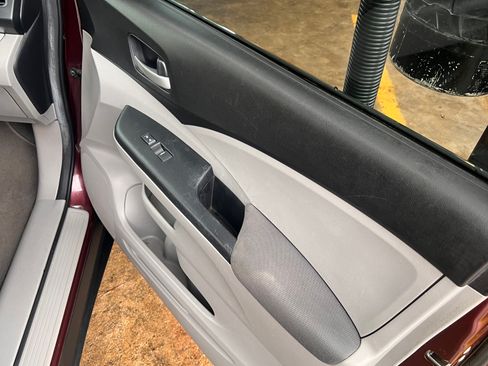 Used 2014 Honda CR-V LX image 13