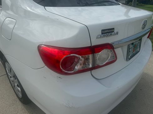 Used 2013 Toyota Corolla LE FWD image 16
