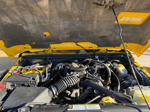 Used 2008 Jeep Wrangler Rubicon w/ Dual Top Group image 5