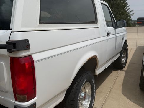 Used 1994 Ford Bronco AWD/4WD image 4