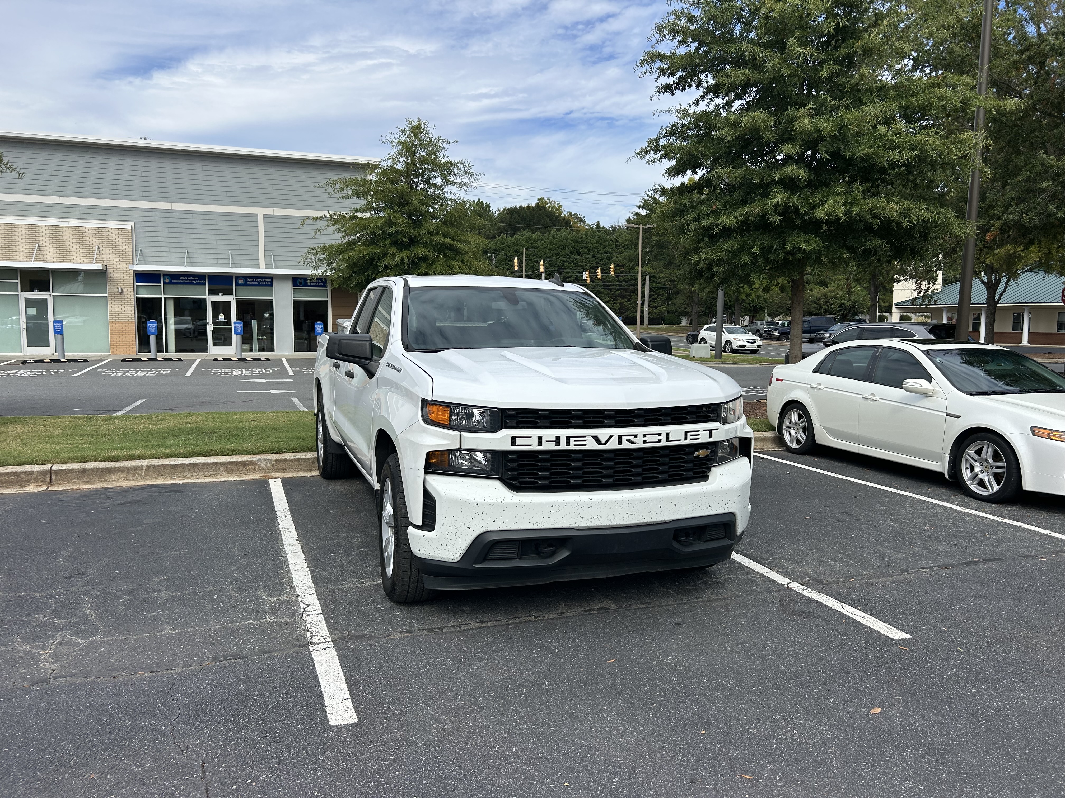 Used 2019 Chevrolet Silverado 1500 Custom w/ Custom Value Package RWD image 2