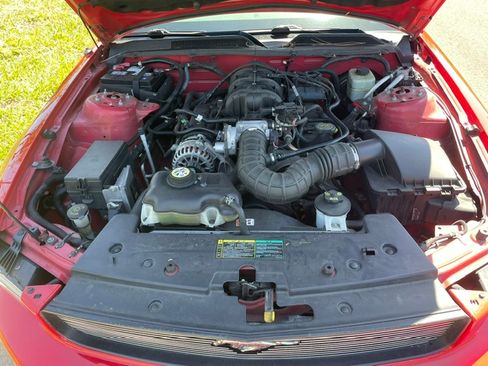 Used 2006 Ford Mustang Premium RWD image 11