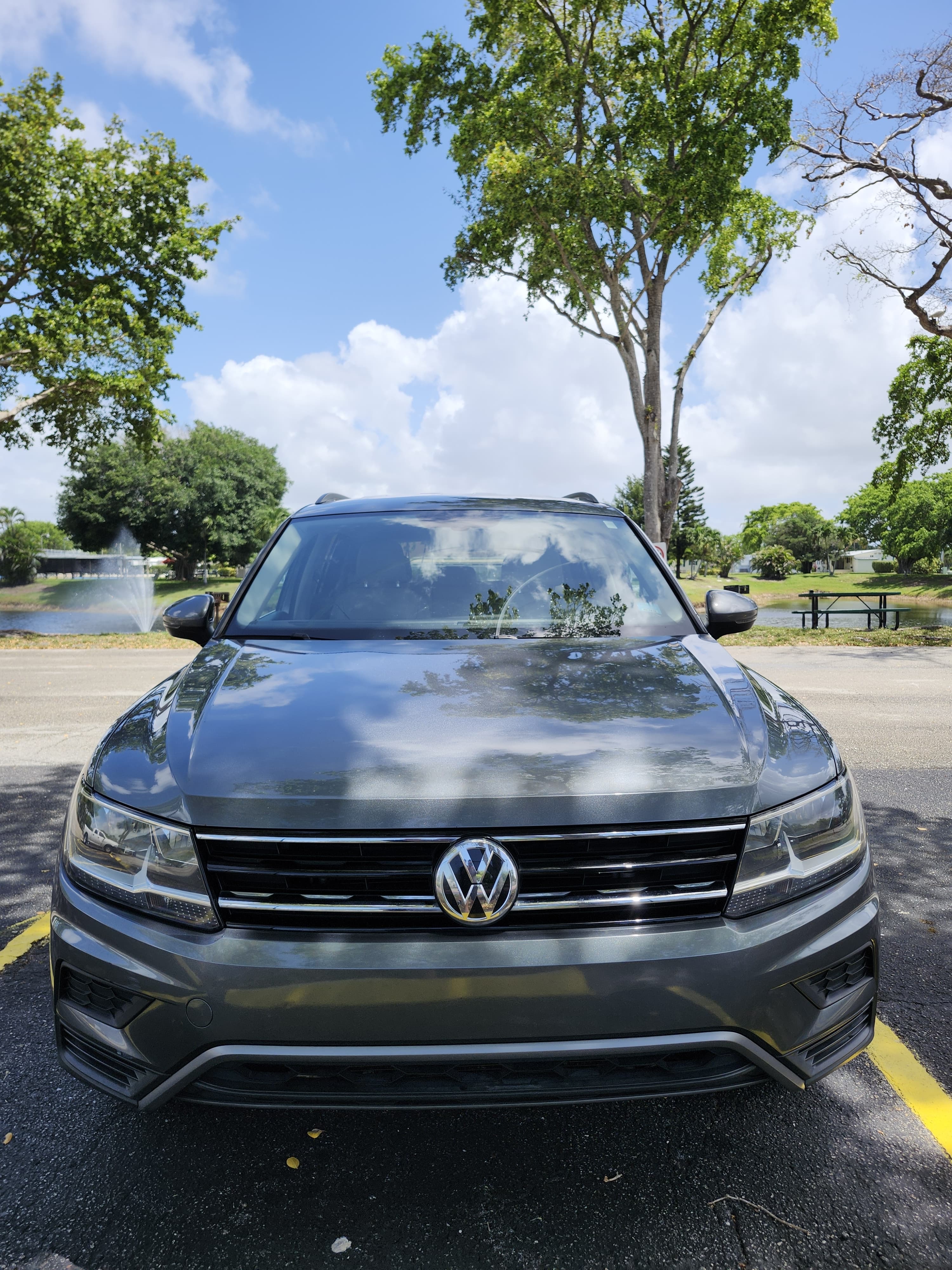 Used 2018 Volkswagen Tiguan SE FWD image 5