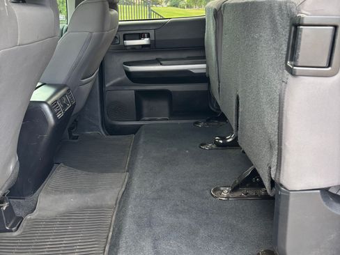 Used 2019 Toyota Tundra SR5 w/ SR5 Convenience Package RWD image 14